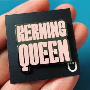 Kerning Queen Pin –– FEMMETYPE X Marion Bisserier