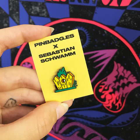Peep Peep Pin –– Pinbadg.es X Sebastian Schwamm